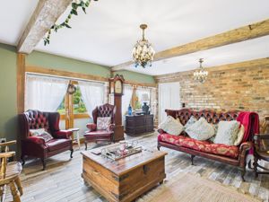 Lounge- click for photo gallery